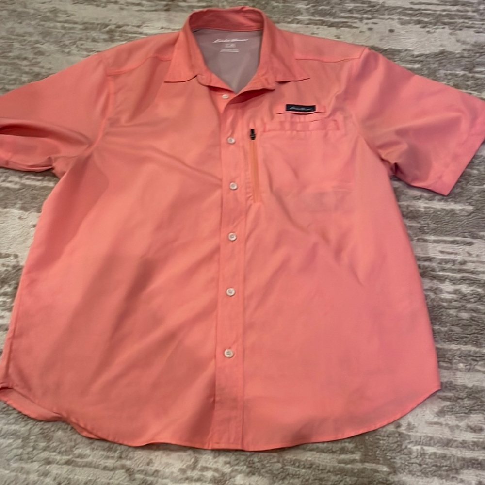 Eddie Bauer vented upf shorthorn sleeve button down. Large